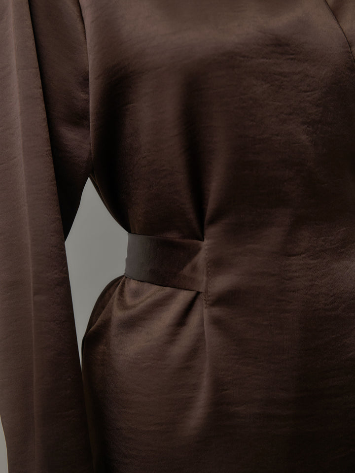 ウエストベルトサテンVネックシャツ