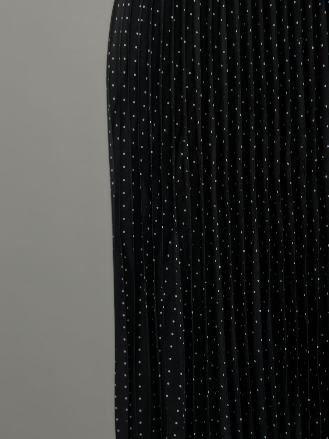 ドットプリーツスカート