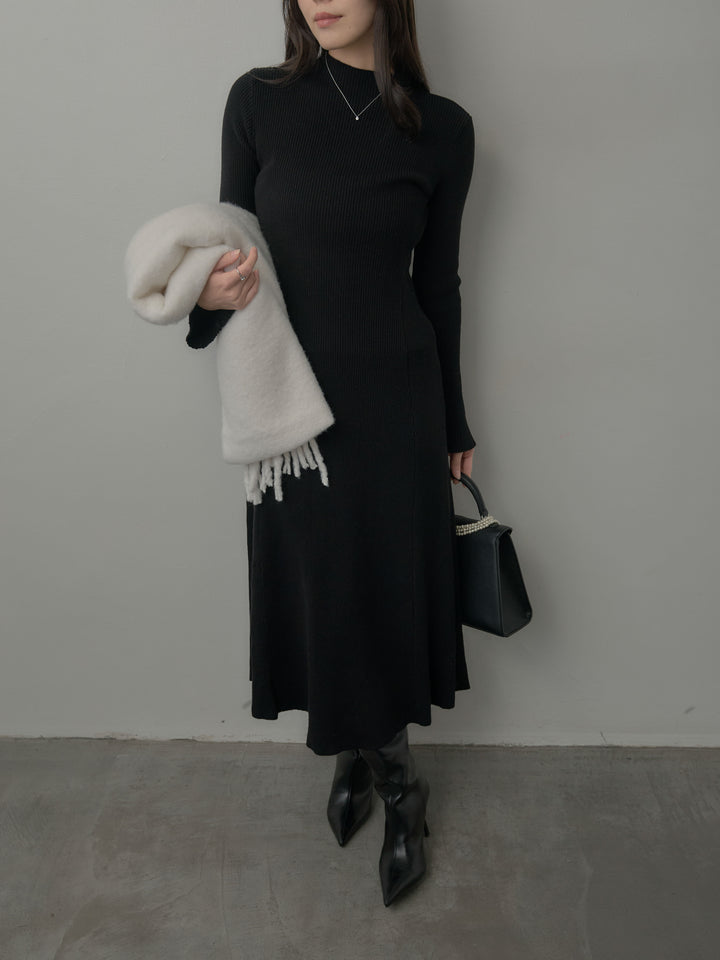 プチネックロングリブニットワンピース
