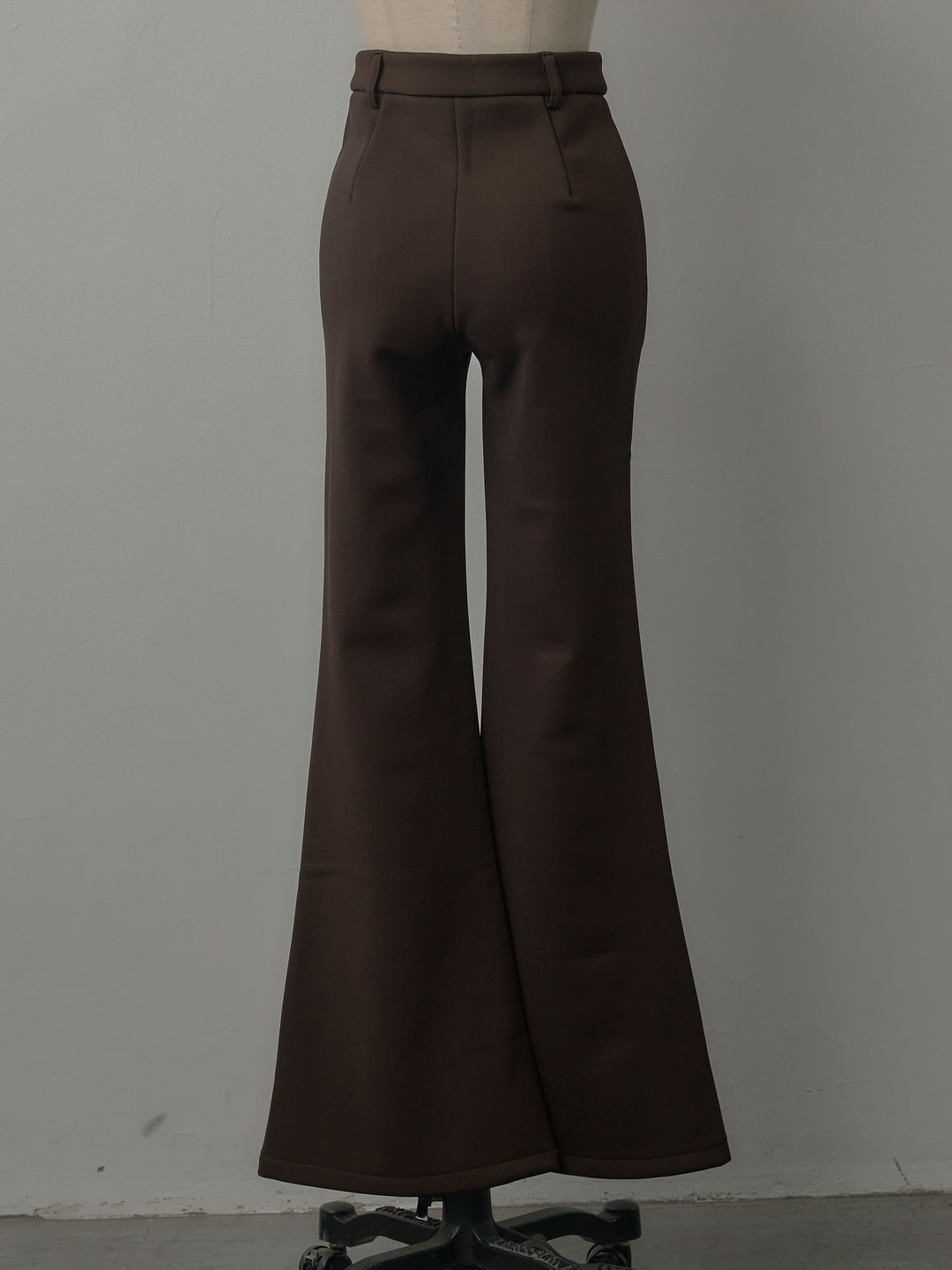 ストレッチフレアパンツ