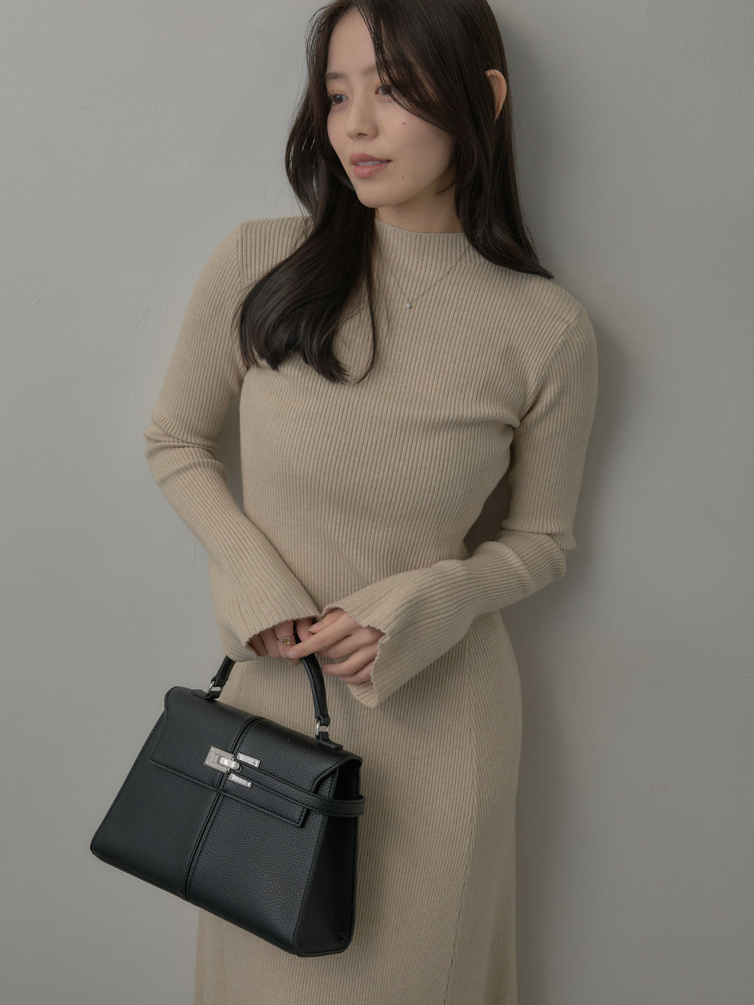 プチネックロングリブニットワンピース