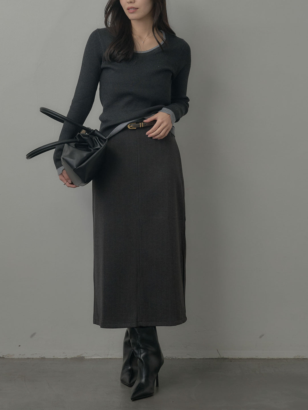 【SET】配色ラウンドネックニットトップス+ウールタッチフロントポケットデザインIラインスカート(2set)