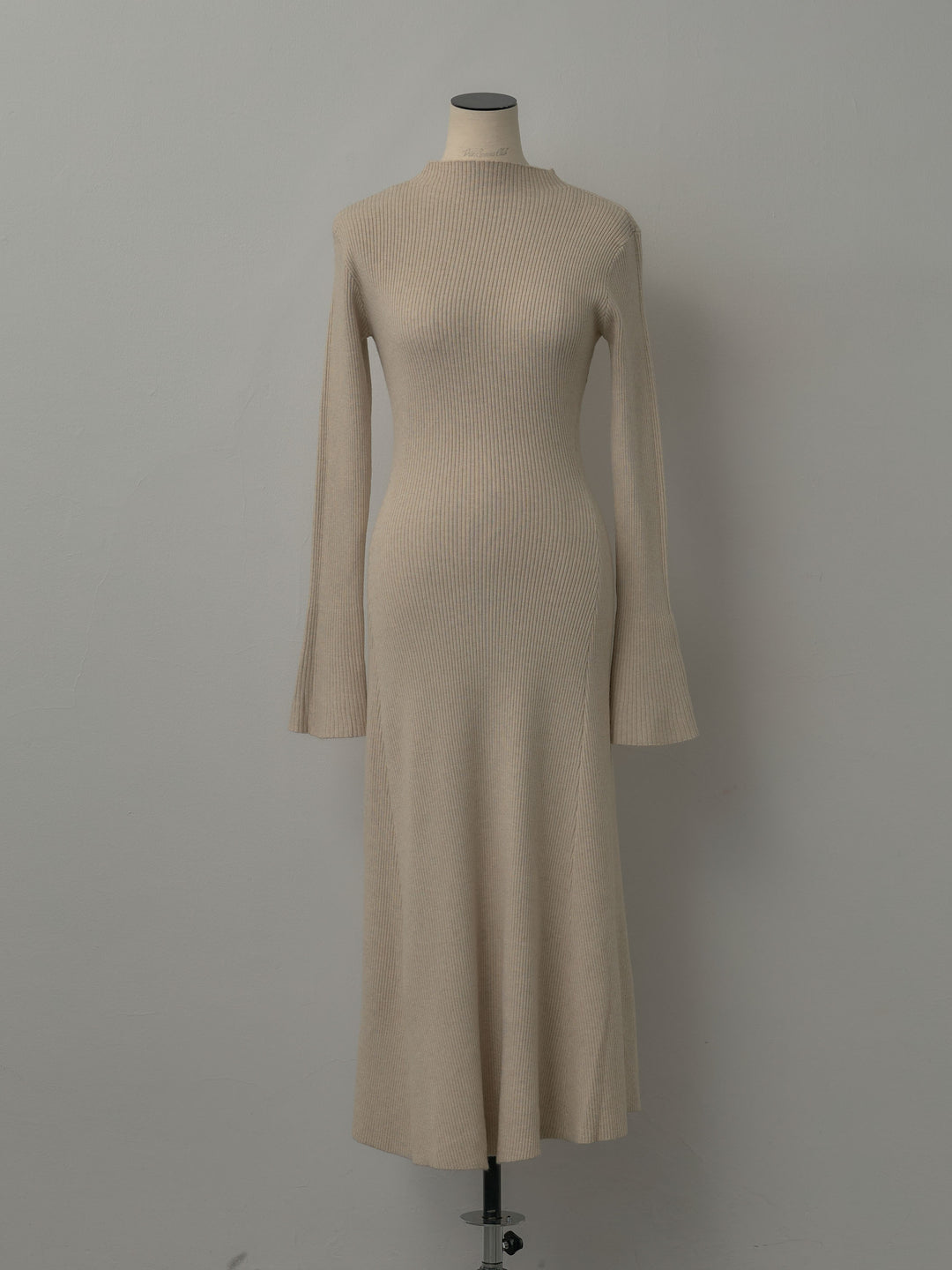 プチネックロングリブニットワンピース