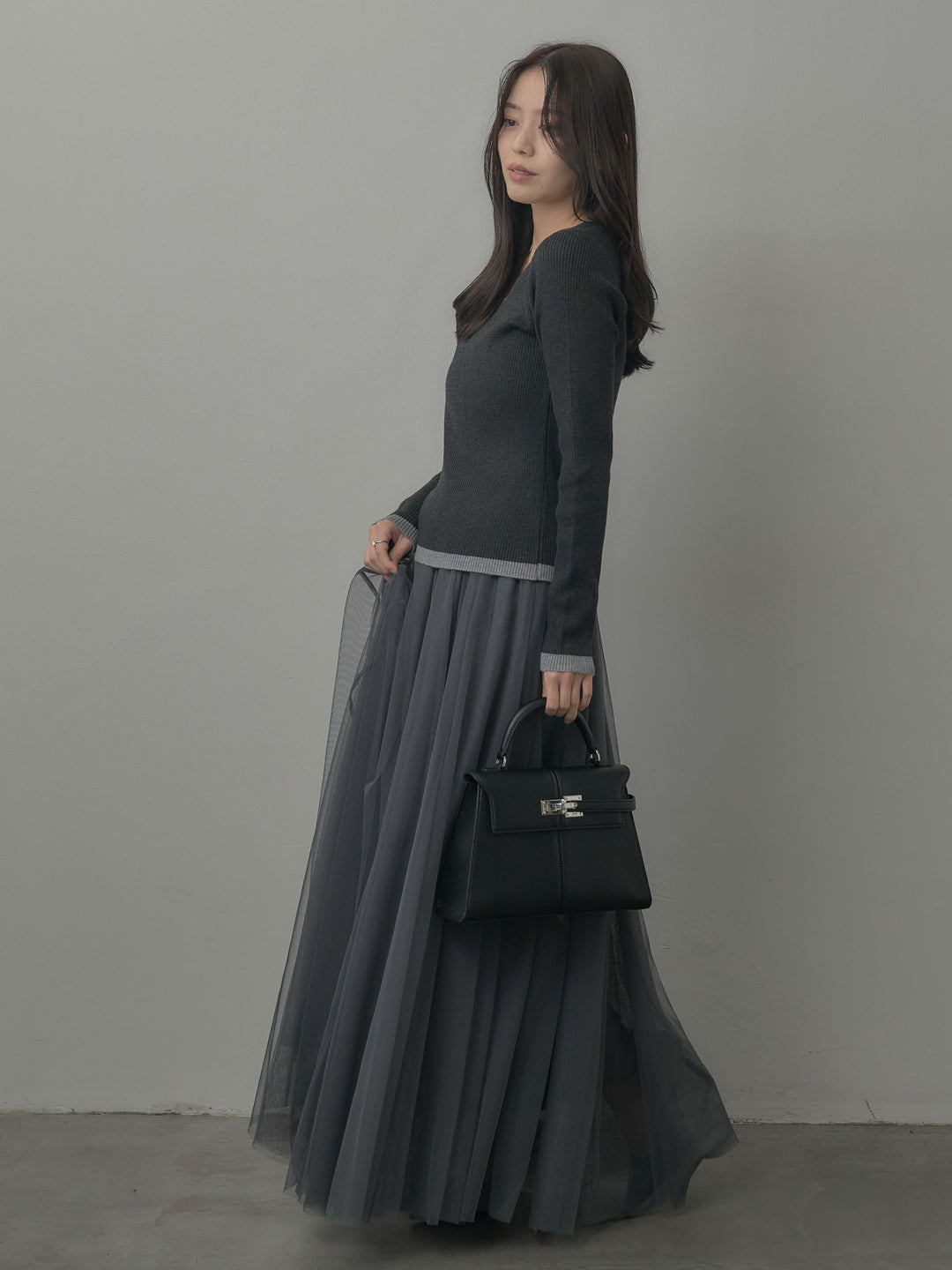 【SET】配色ラウンドネックニットトップス+ボリュームチュールスカート(2set)