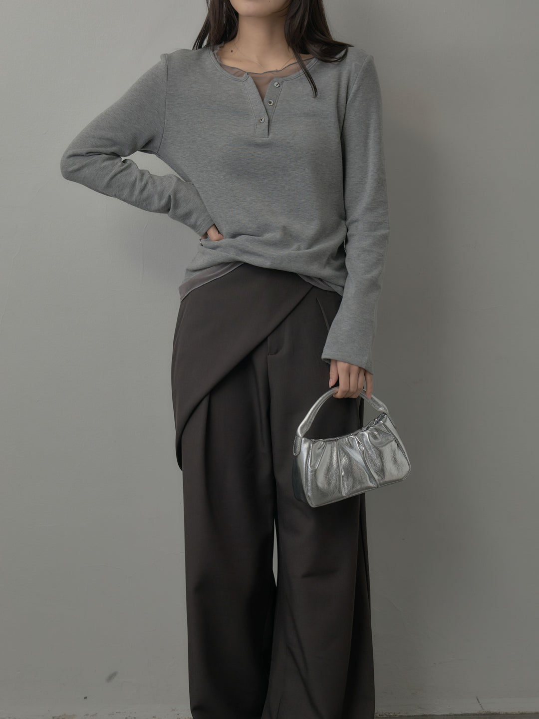 シアーレイヤードヘンリーネックトップス