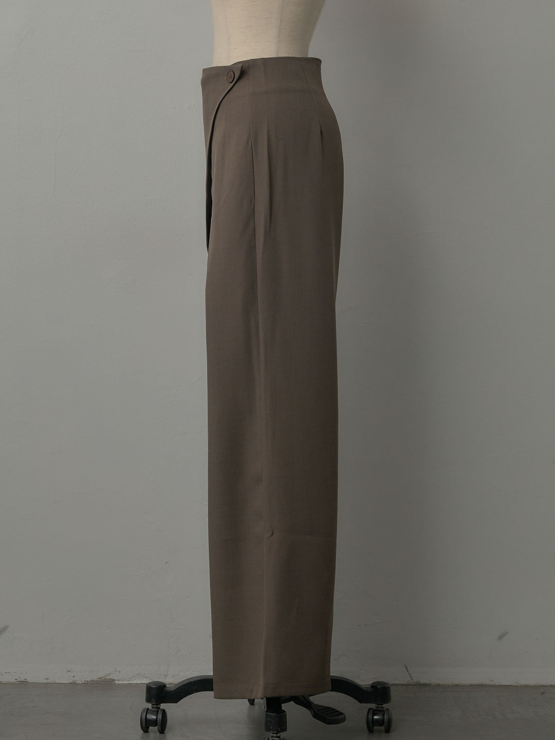 ウエストラップワイドパンツ