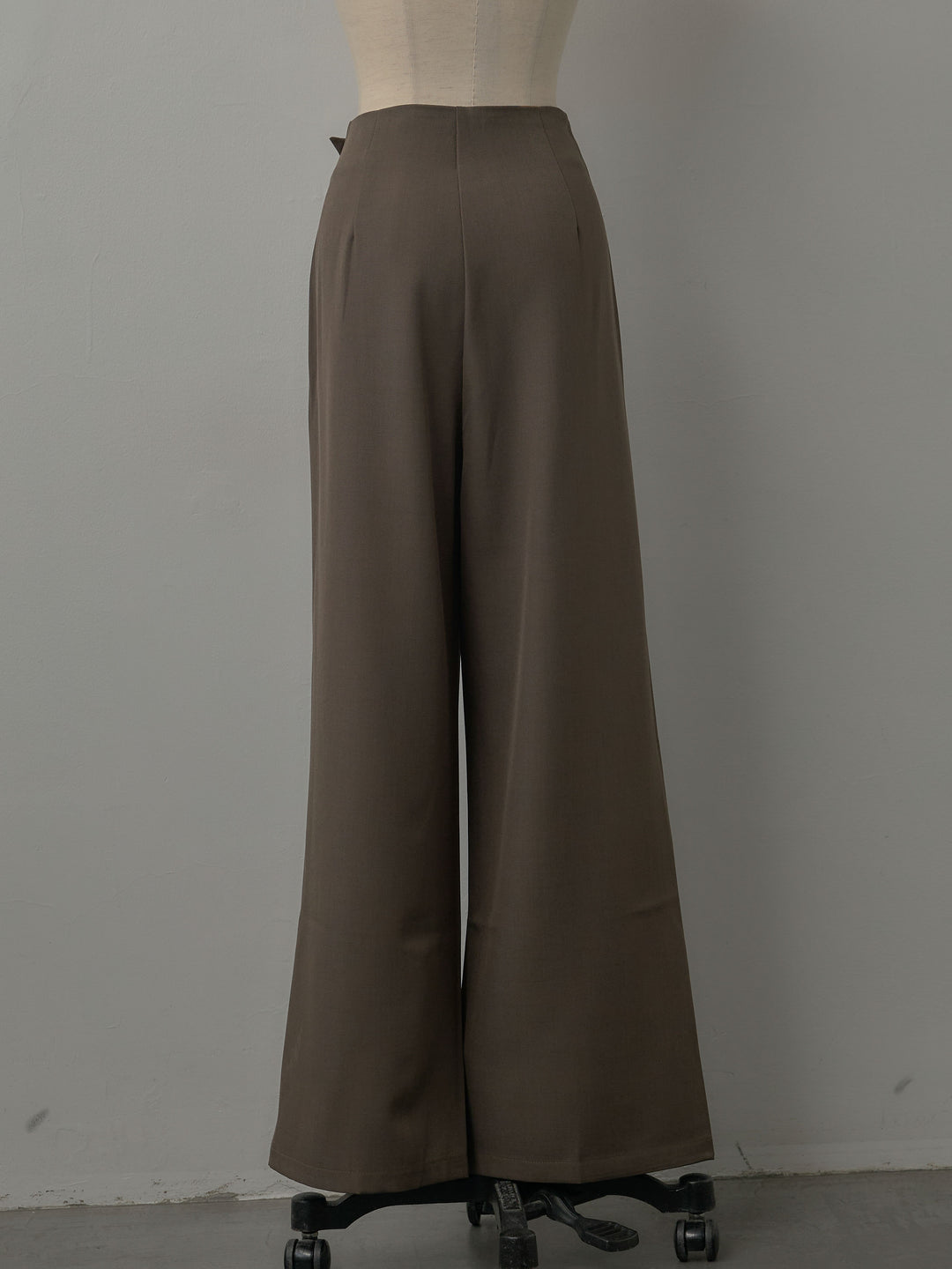 ウエストラップワイドパンツ