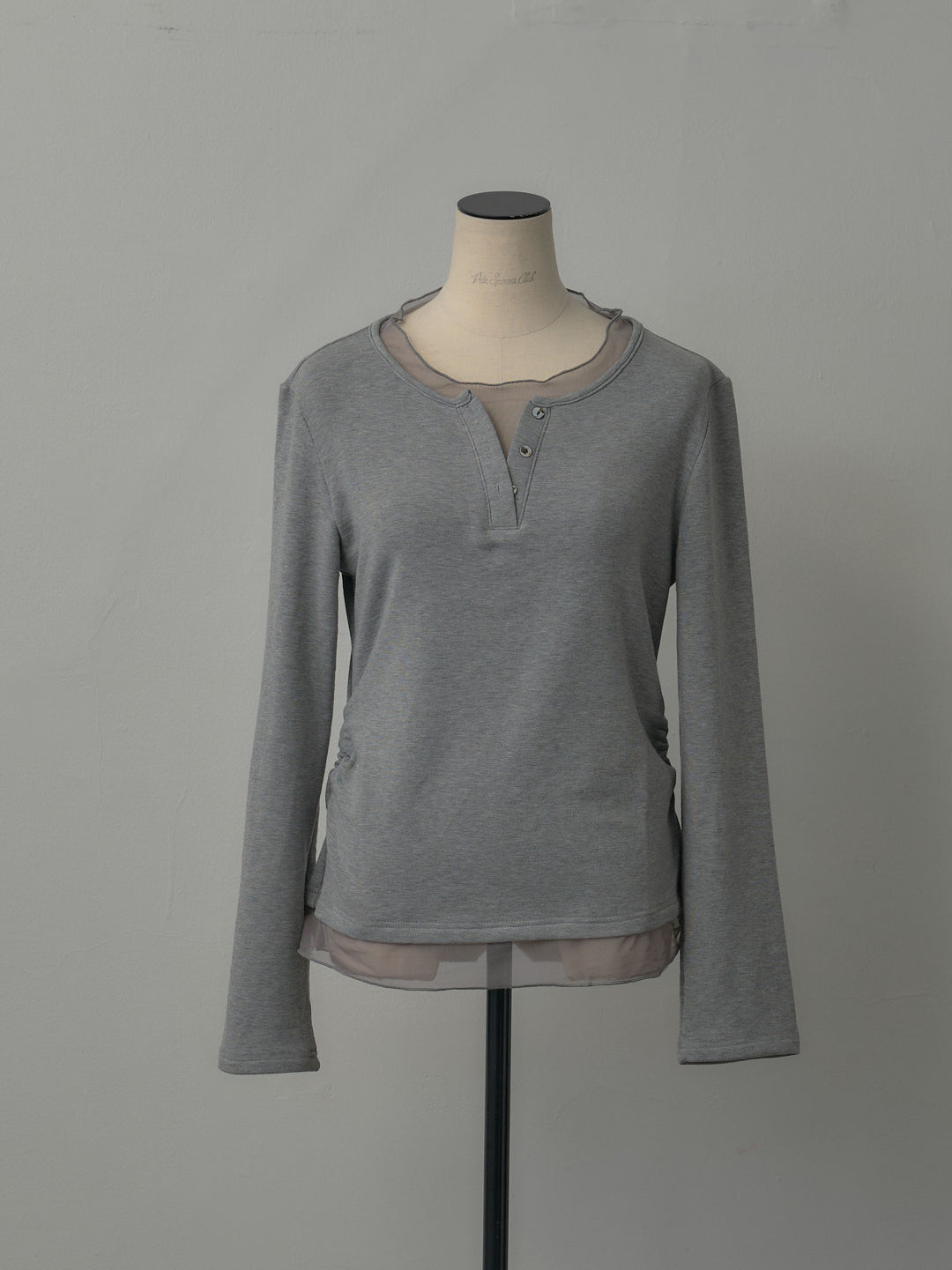 シアーレイヤードヘンリーネックトップス