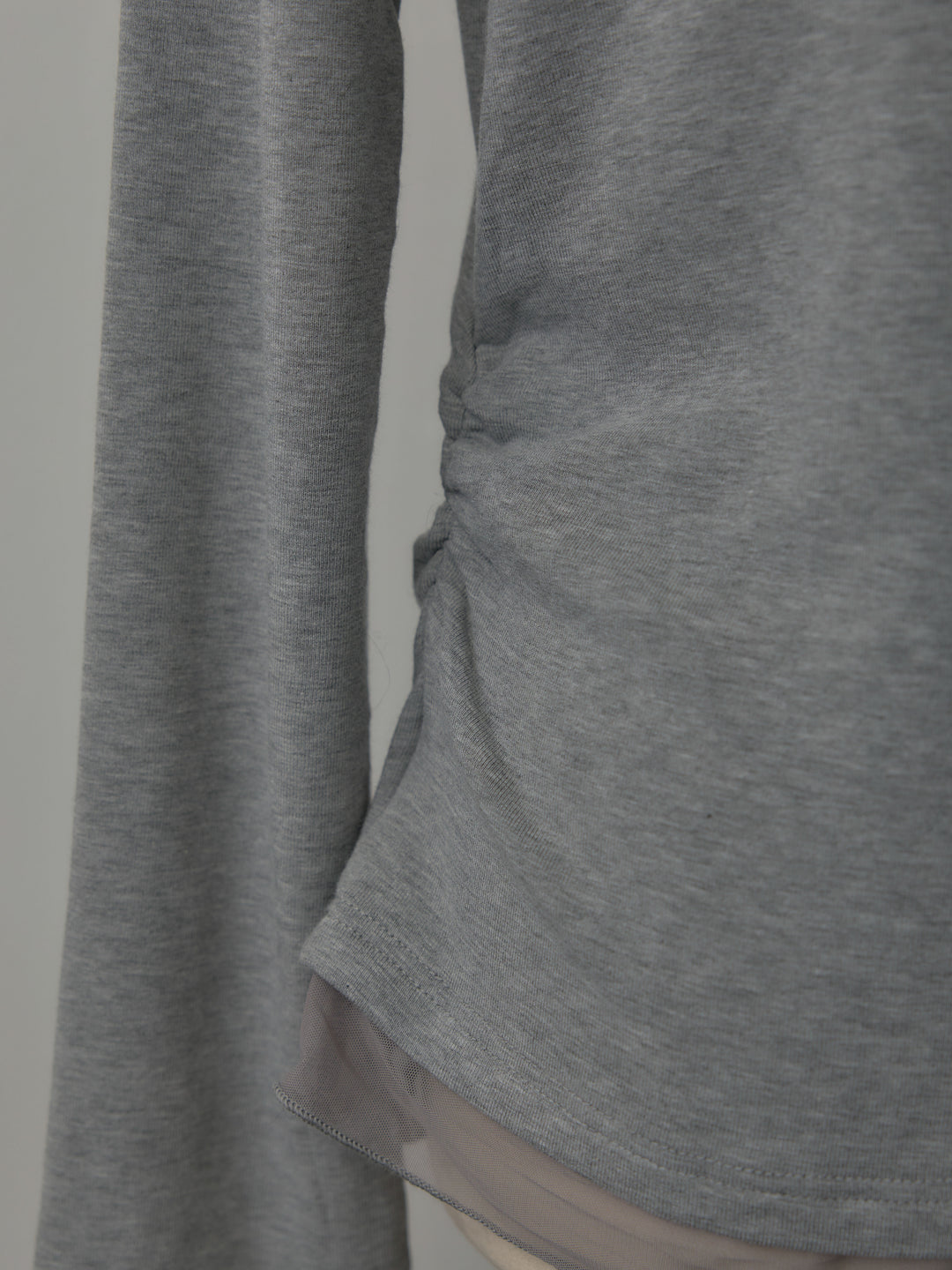 シアーレイヤードヘンリーネックトップス