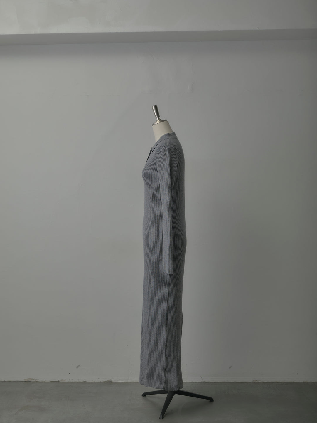 ポロ襟リブニットワンピース