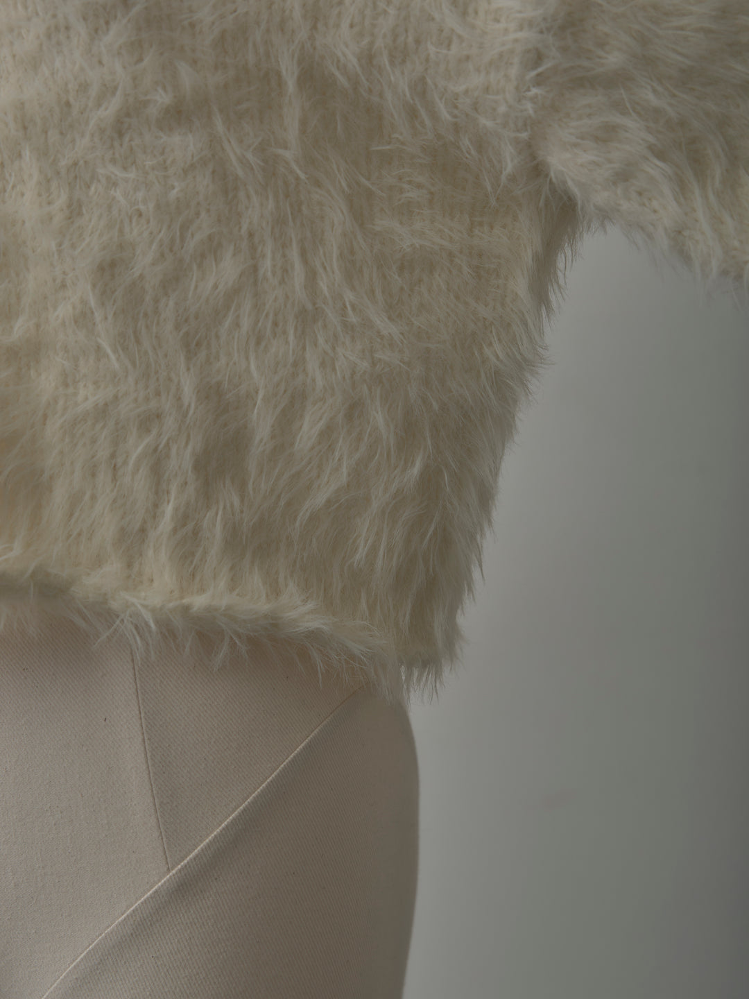 襟デザインシャギーニットトップス