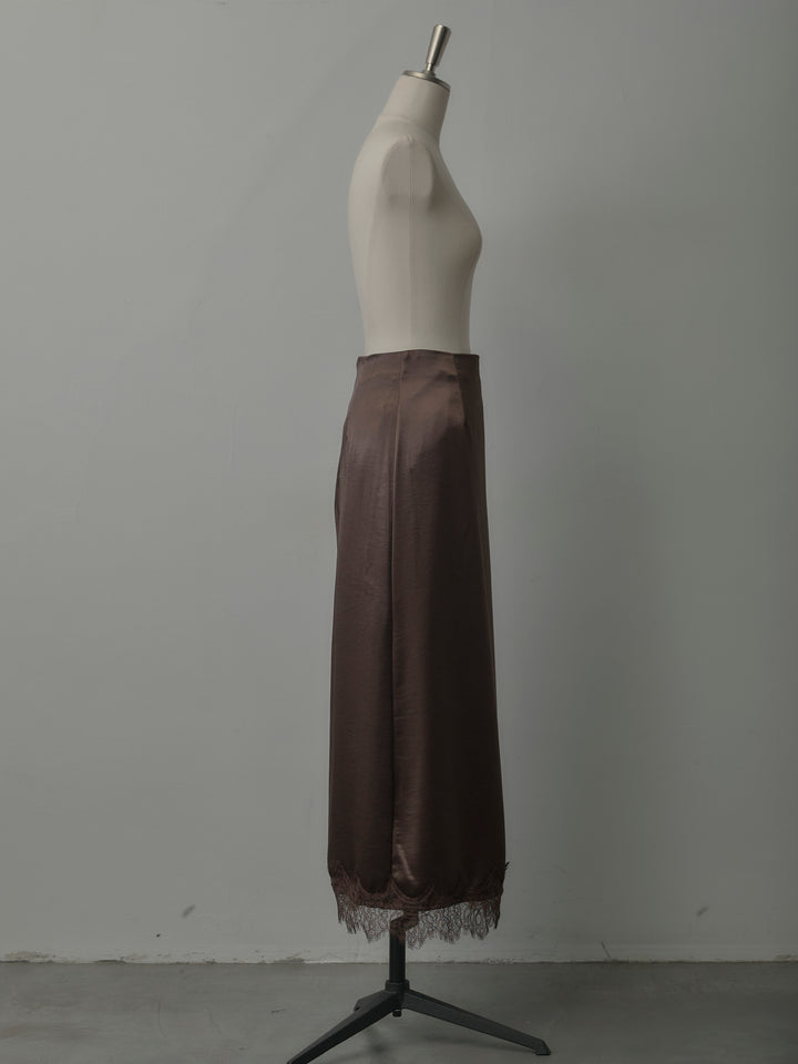 裾レースサテンスカート