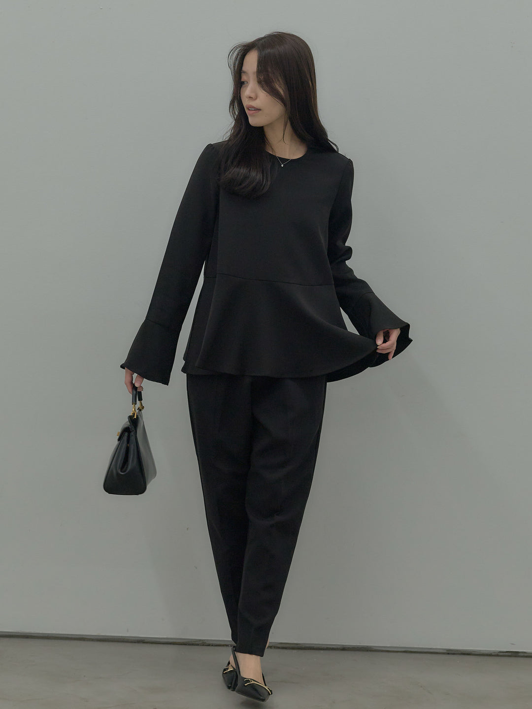 【SET】ラウンドネックベルスリーブペプラムブラウス+ハイウエストデザインパンツ(2set)