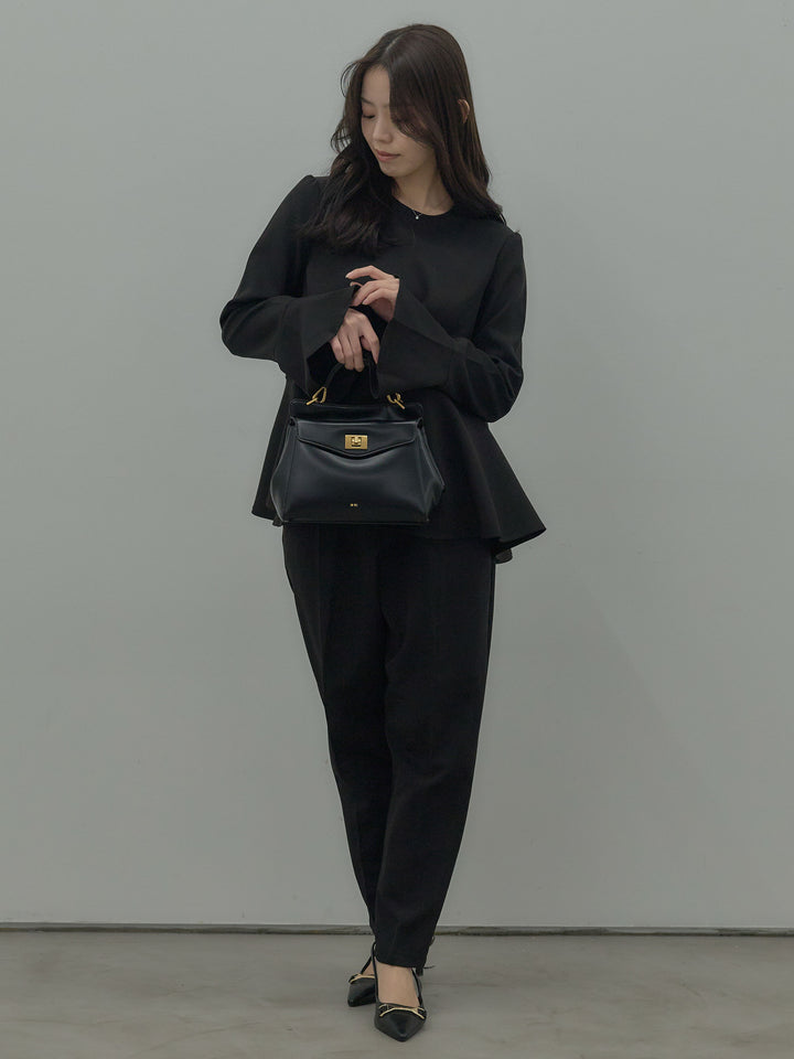 ラウンドネックベルスリーブペプラムブラウス