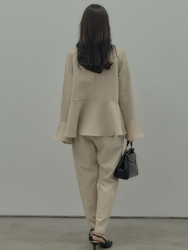 ラウンドネックベルスリーブペプラムブラウス