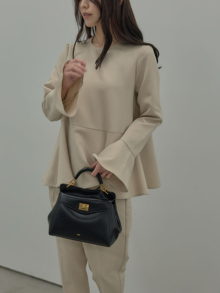 ラウンドネックベルスリーブペプラムブラウス