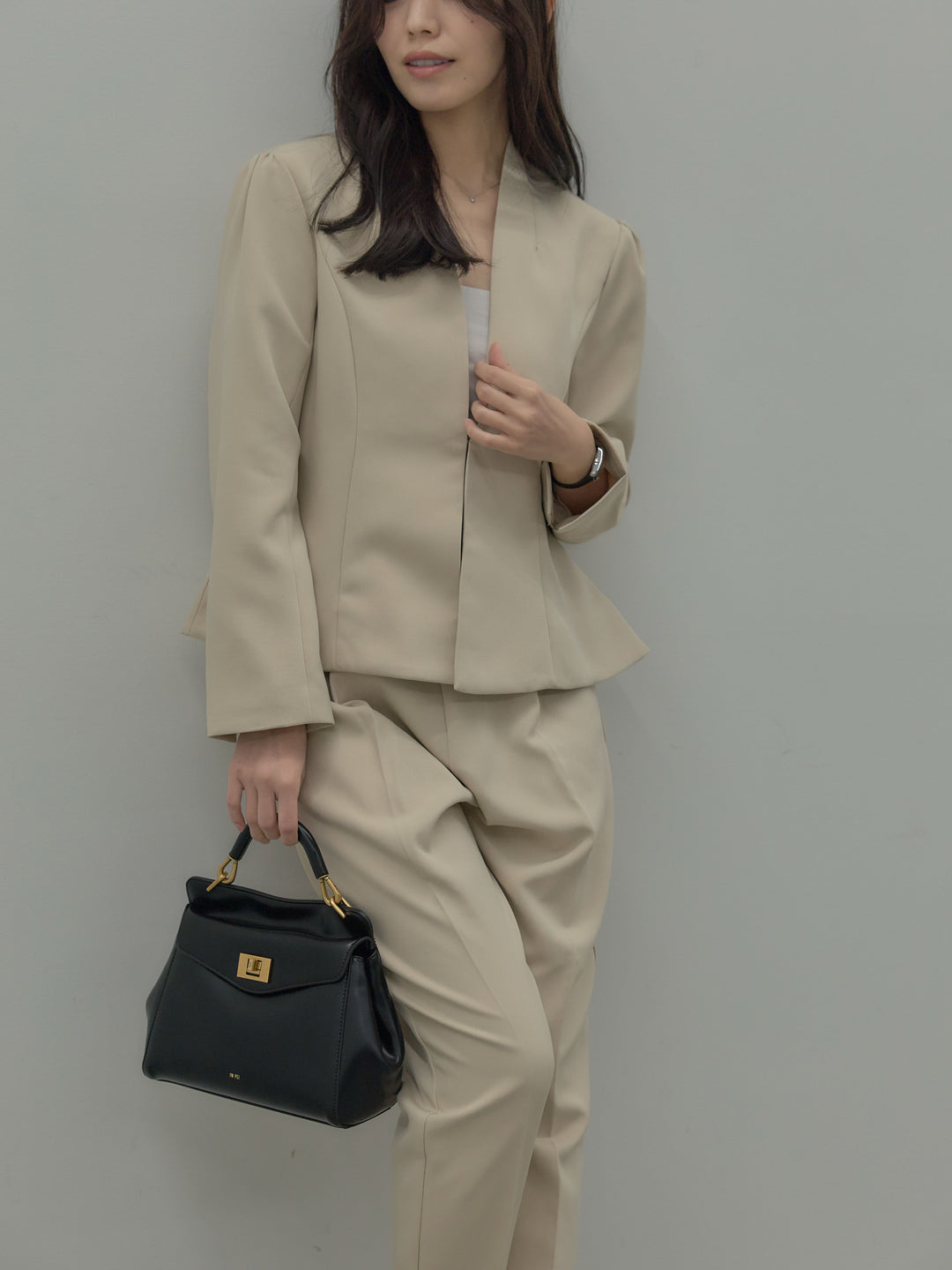 【SET】コントゥアフロントホックノーカラージャケット+ハイウエストデザインパンツ(2set)