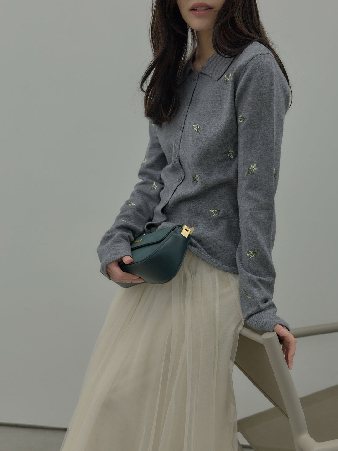 フラワー刺繍ニットポロトップス