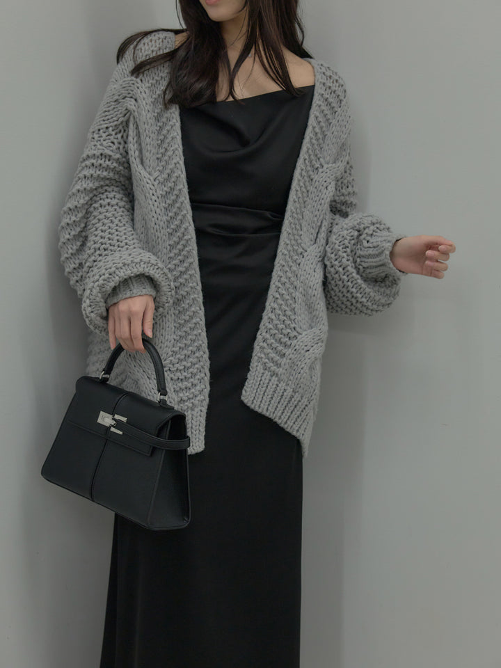 ローゲージ編みニットカーディガン