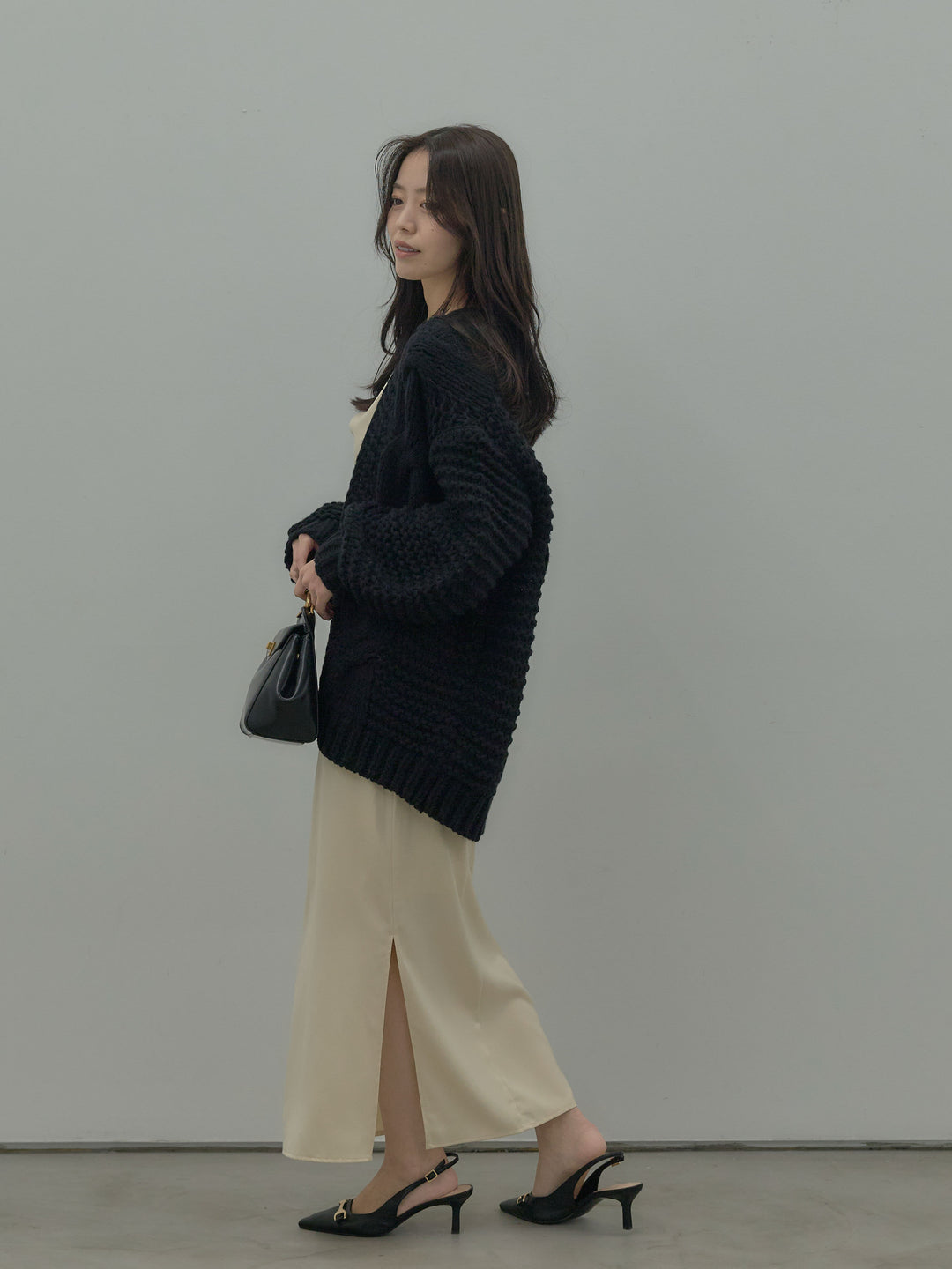 【SET】   ローゲージ編みニットカーディガン+【Essential】サテンドレープキャミワンピ(2set)