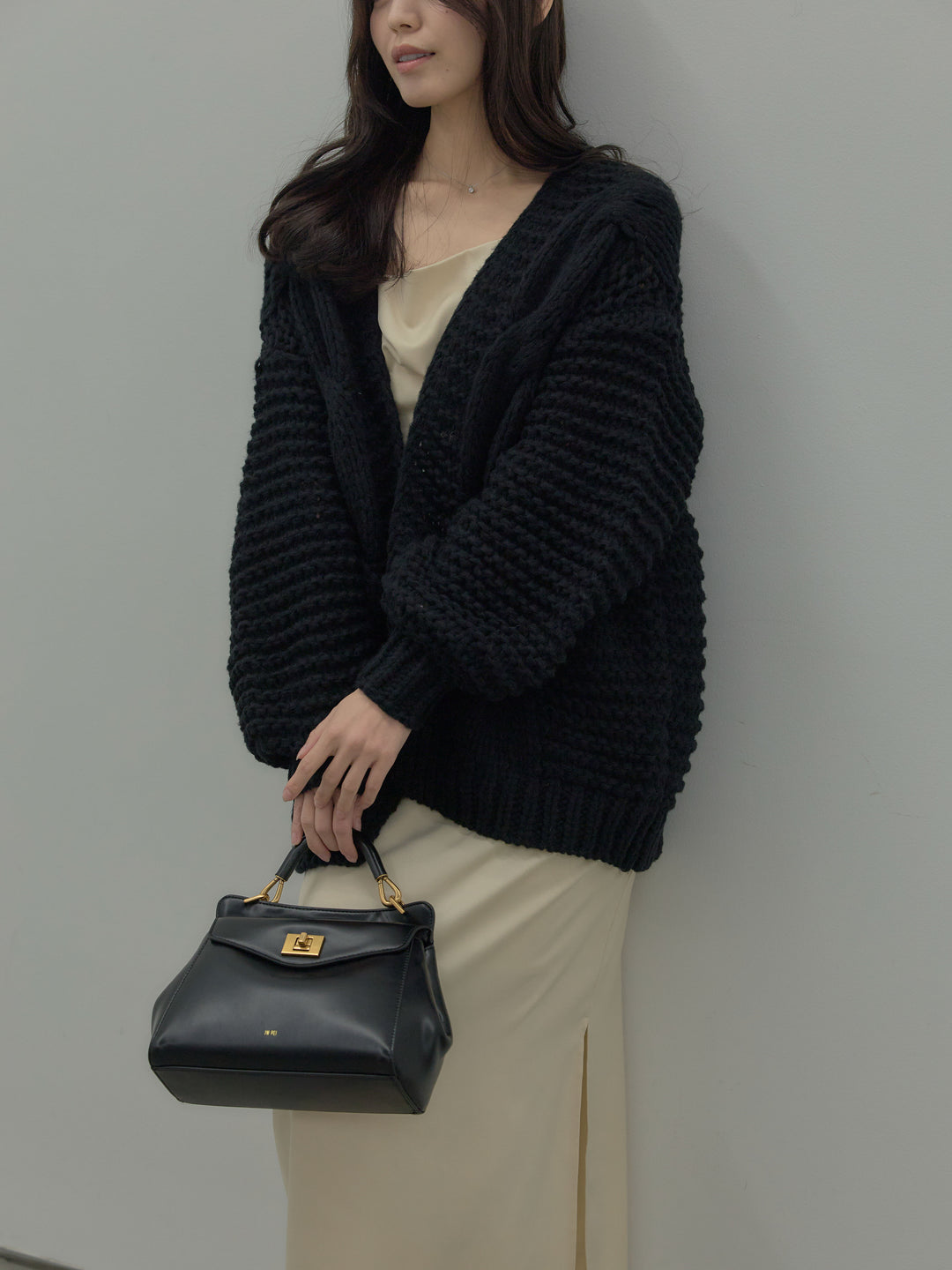 ローゲージ編みニットカーディガン