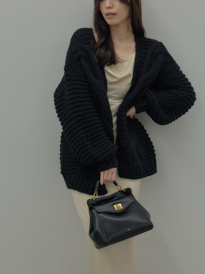 ローゲージ編みニットカーディガン