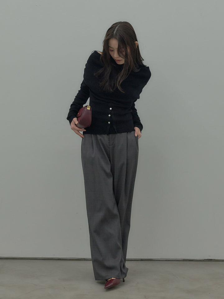 ドレープボタンデザインニットトップス