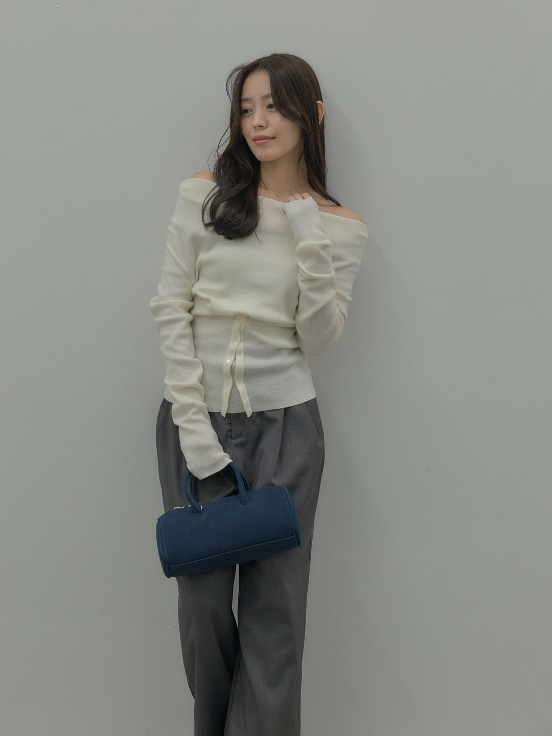 ドレープボタンデザインニットトップス