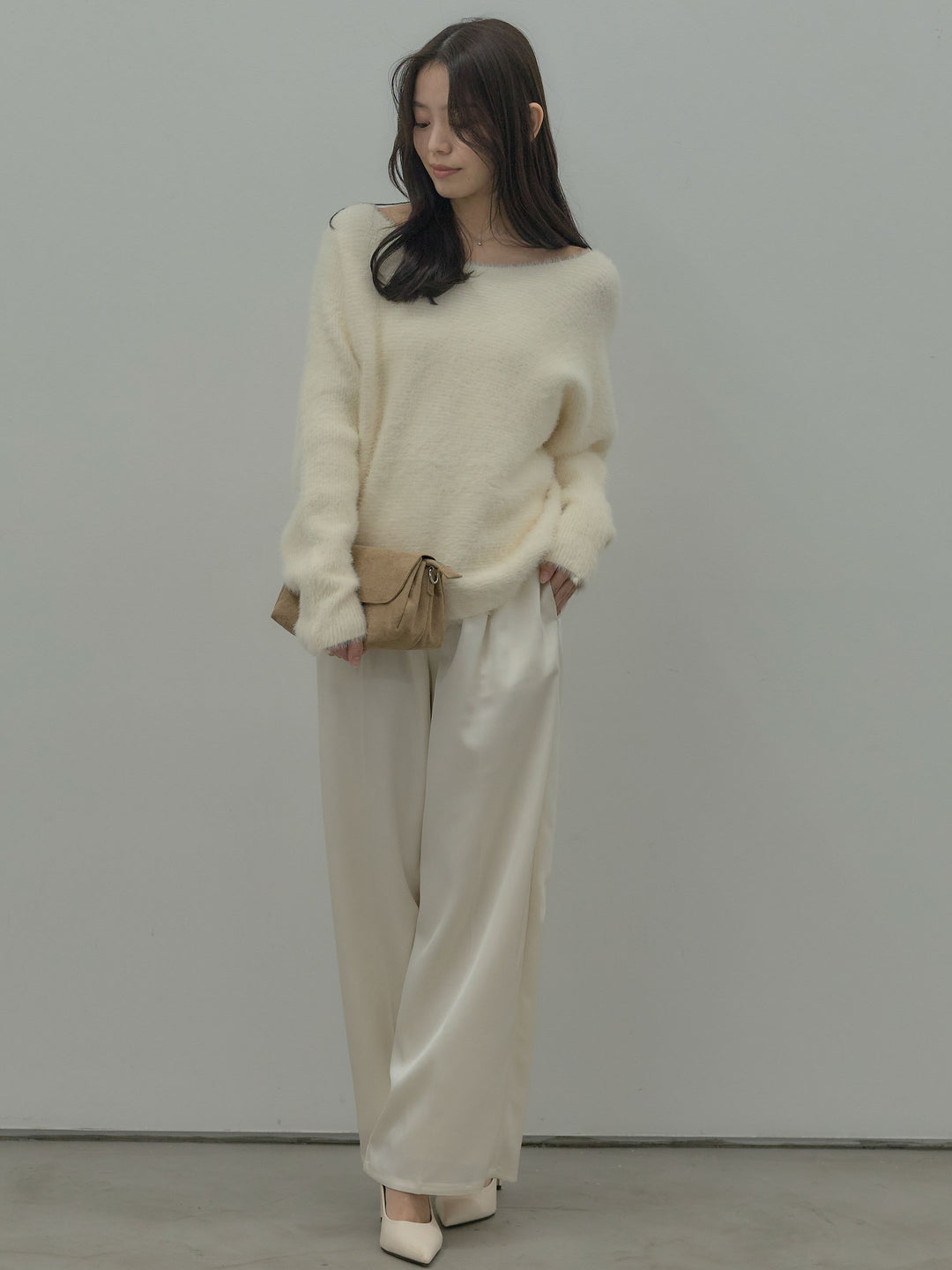 ラウンドネックシャギーニットトップス