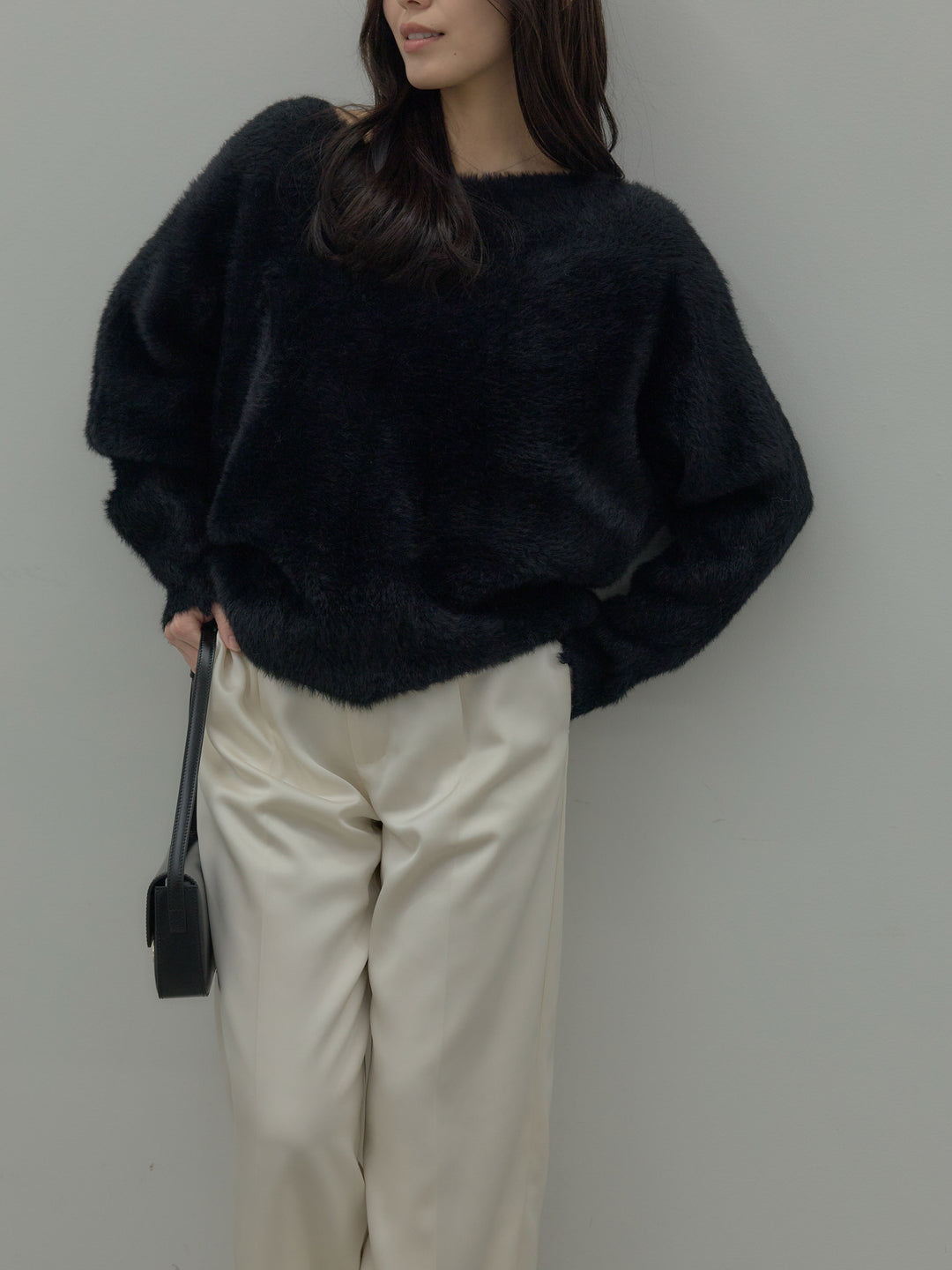 ラウンドネックシャギーニットトップス