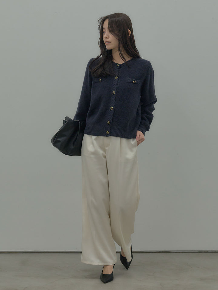 ゴールドボタンニットカーディガン