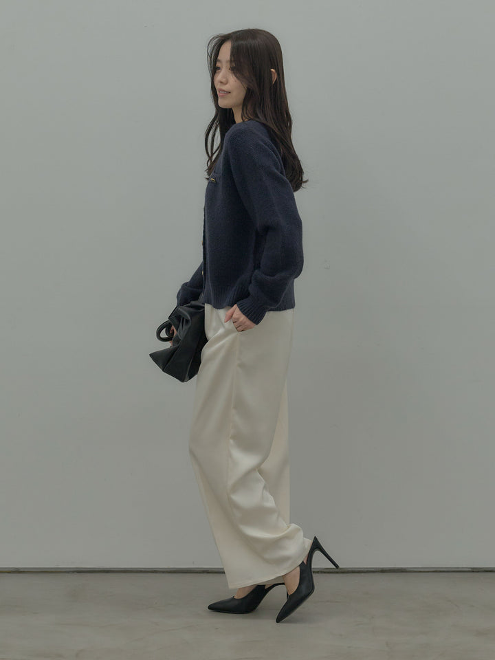 【SET】ゴールドボタンニットカーディガン+【Essential】センタープレスサテンパンツ(2set)