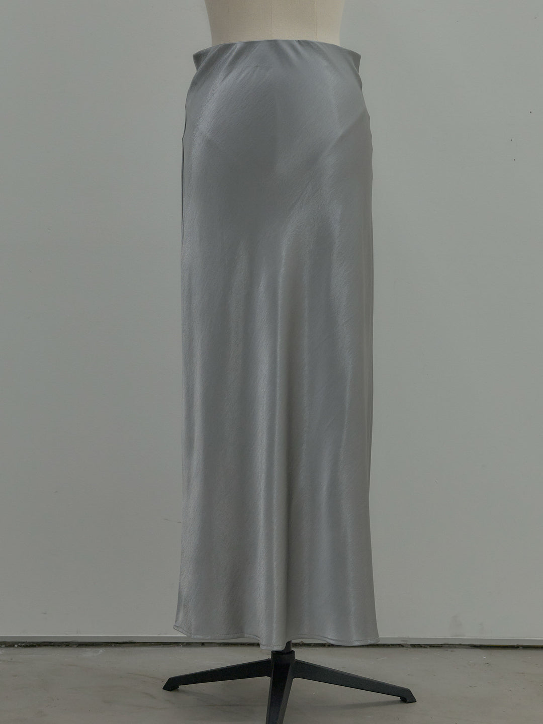 リュクスAラインサテンスカート