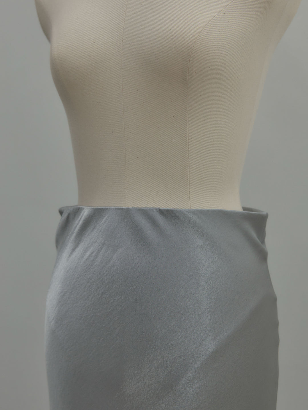 リュクスAラインサテンスカート