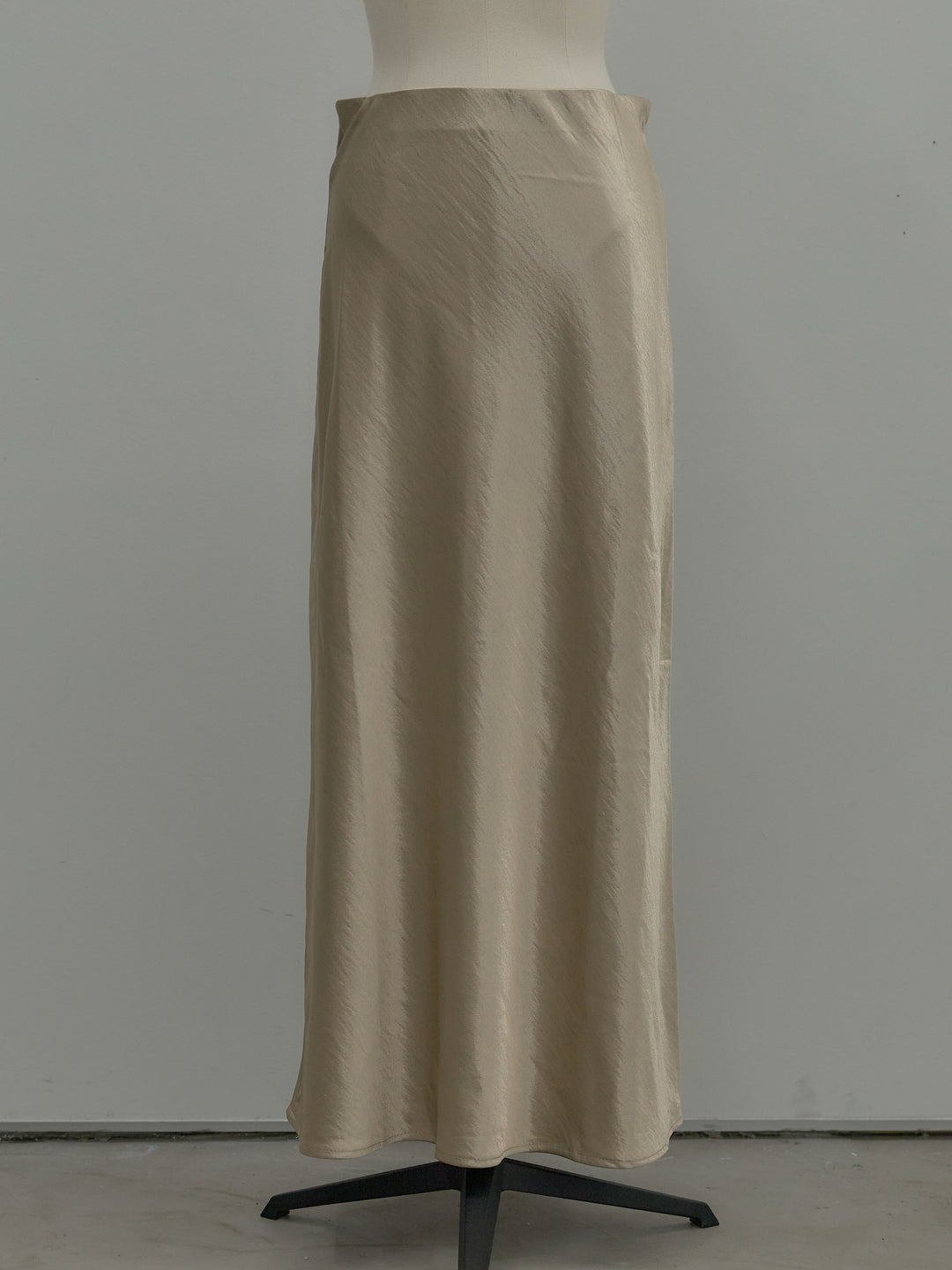 リュクスAラインサテンスカート