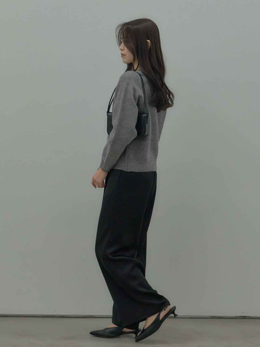 ゴールドボタンニットカーディガン