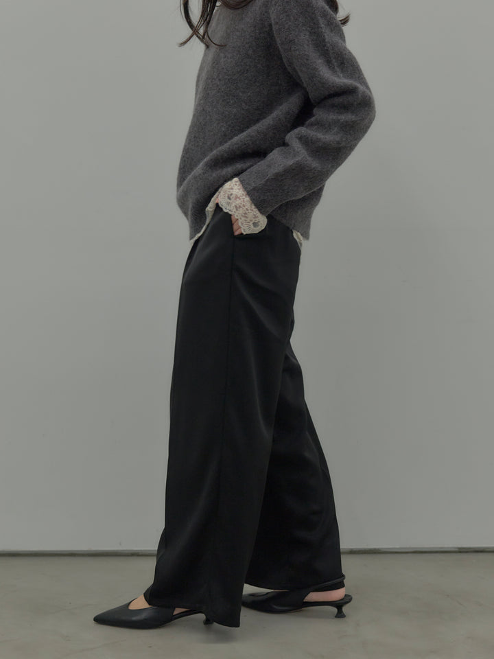 【Essential】センタープレスサテンパンツ