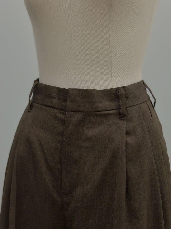 タックワイドパンツ