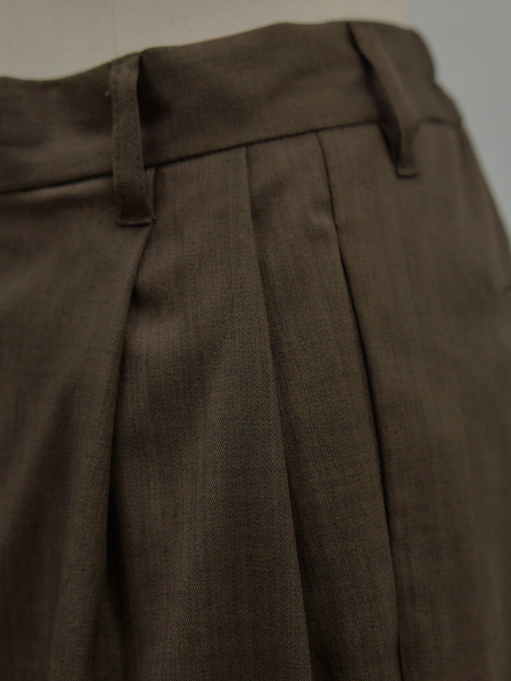 タックワイドパンツ