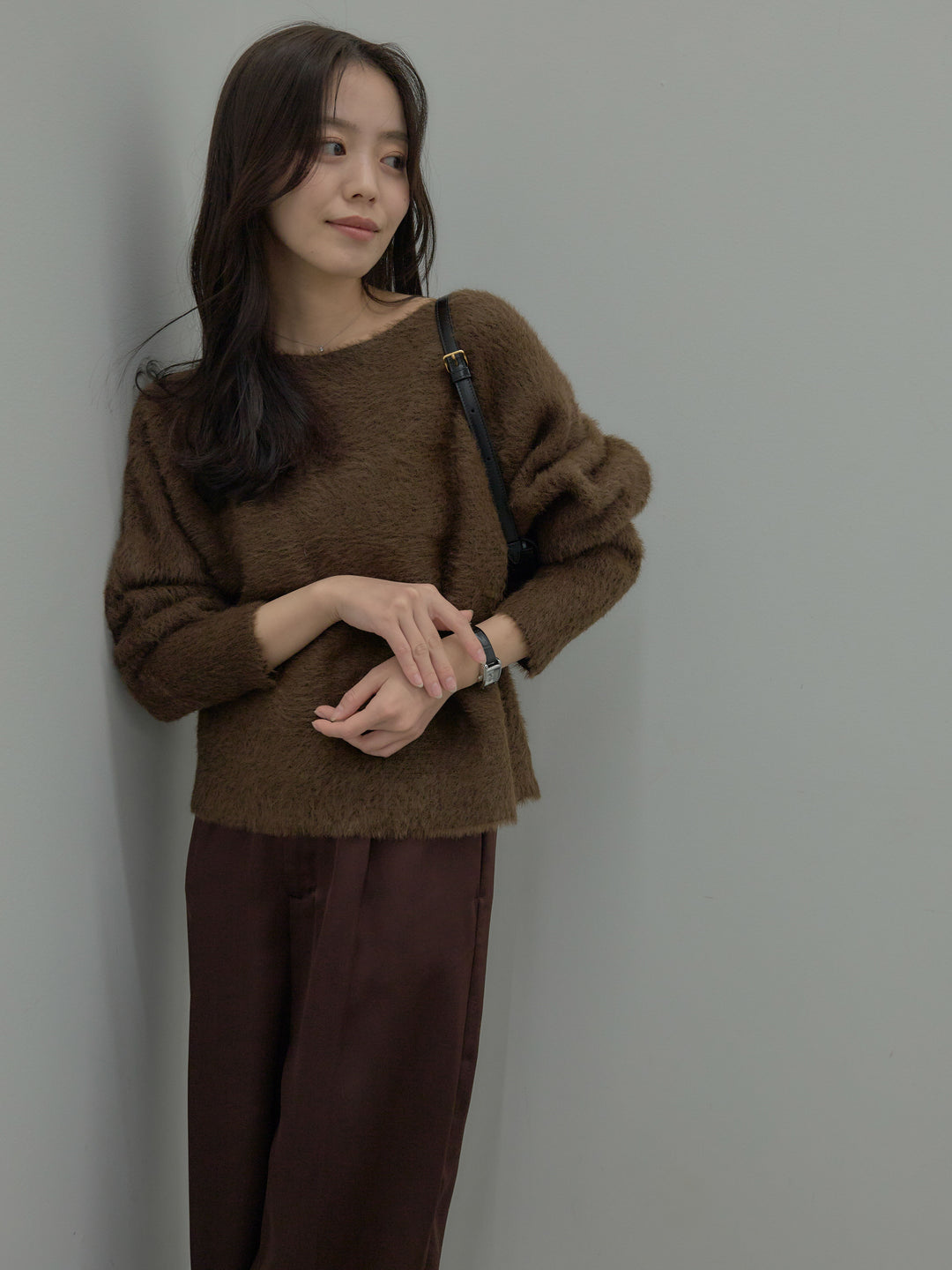 ラウンドネックシャギーニットトップス