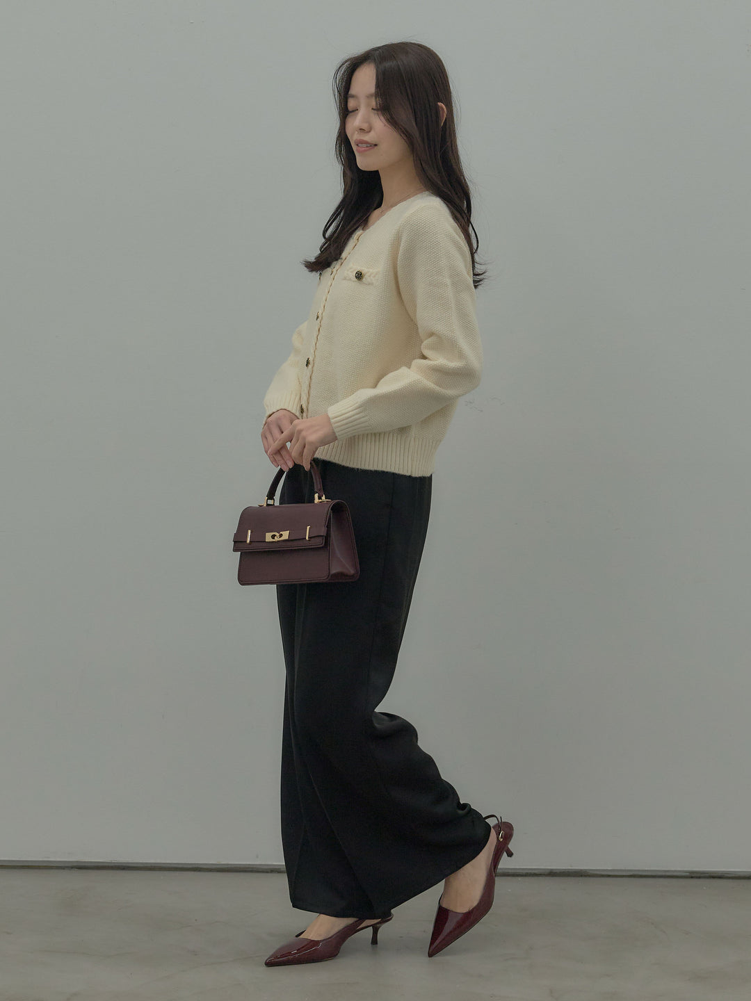 ゴールドボタンニットカーディガン