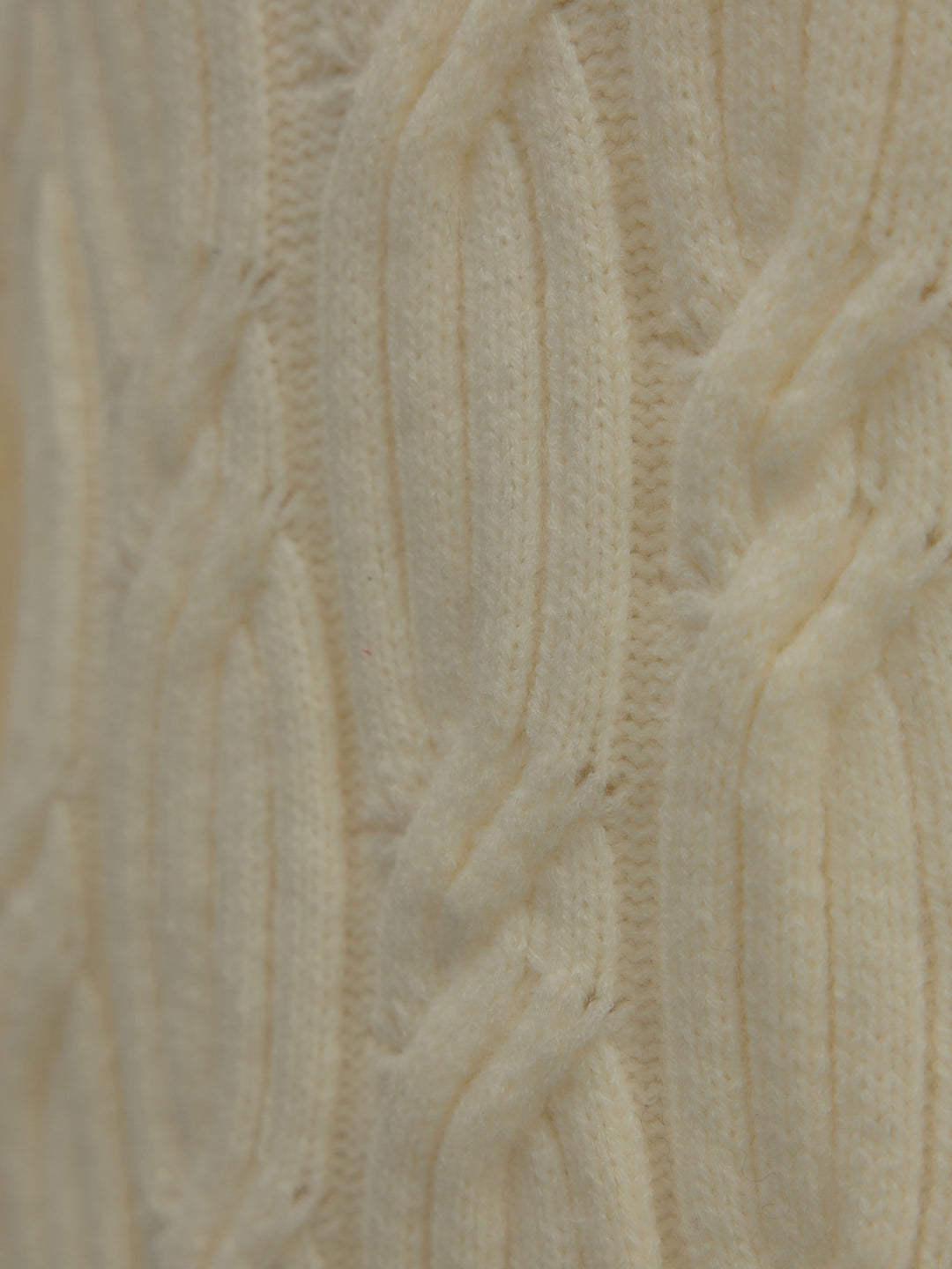 ケーブル編みルーズオフショルニットプルオーバー