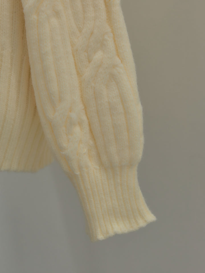 ケーブル編みルーズオフショルニットプルオーバー