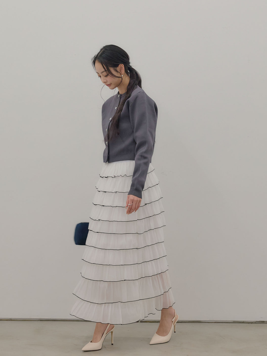 【SET】シルバーボタンコンパクトニットカーディガン+バイカラーフリルチュールスカート(2set)