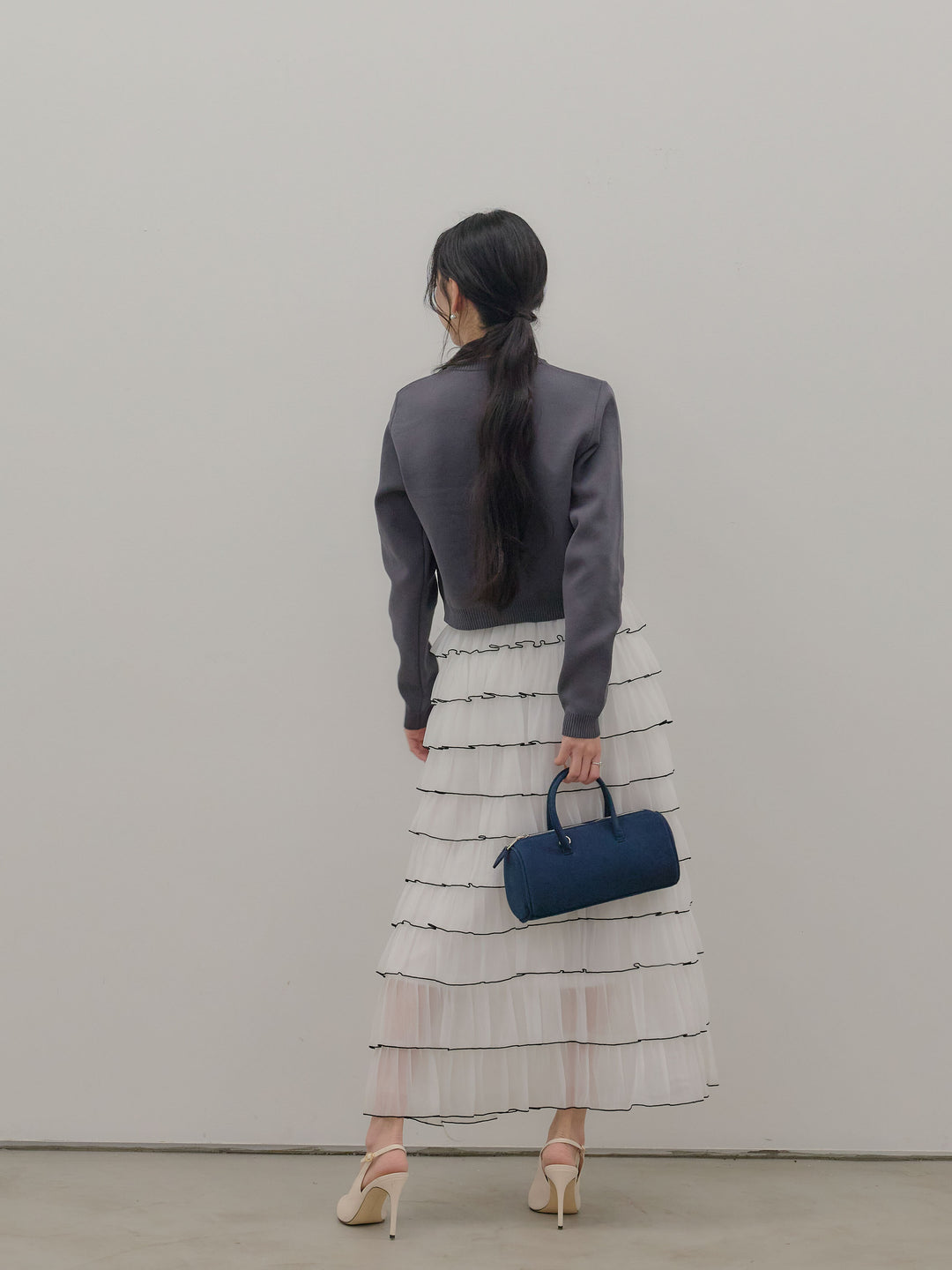 【SET】シルバーボタンコンパクトニットカーディガン+バイカラーフリルチュールスカート(2set)