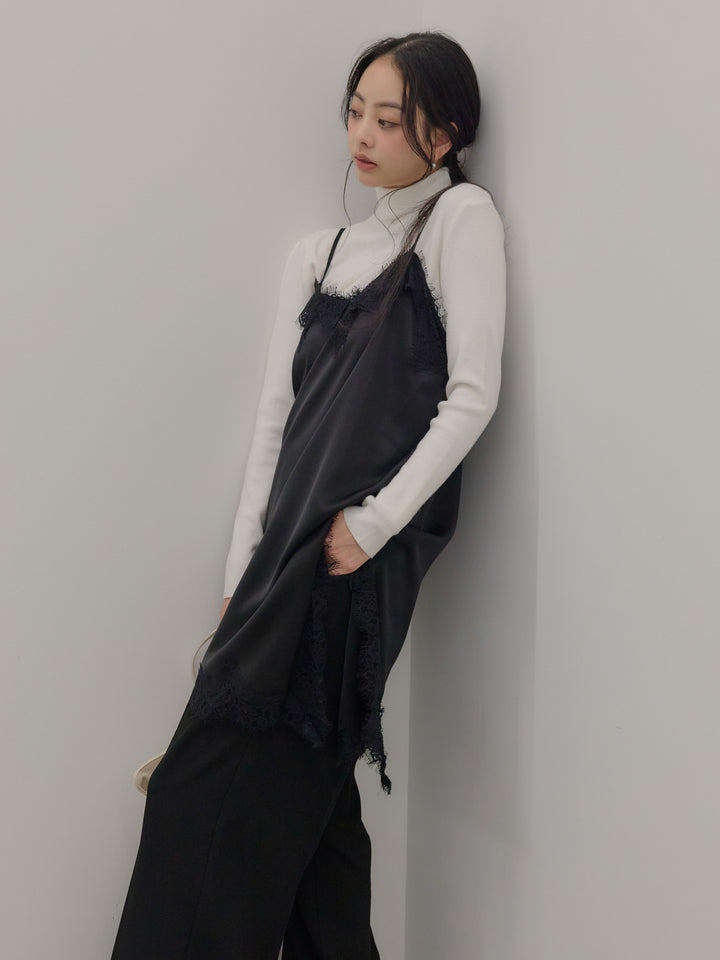 アシンメトリーサテンレースキャミソール