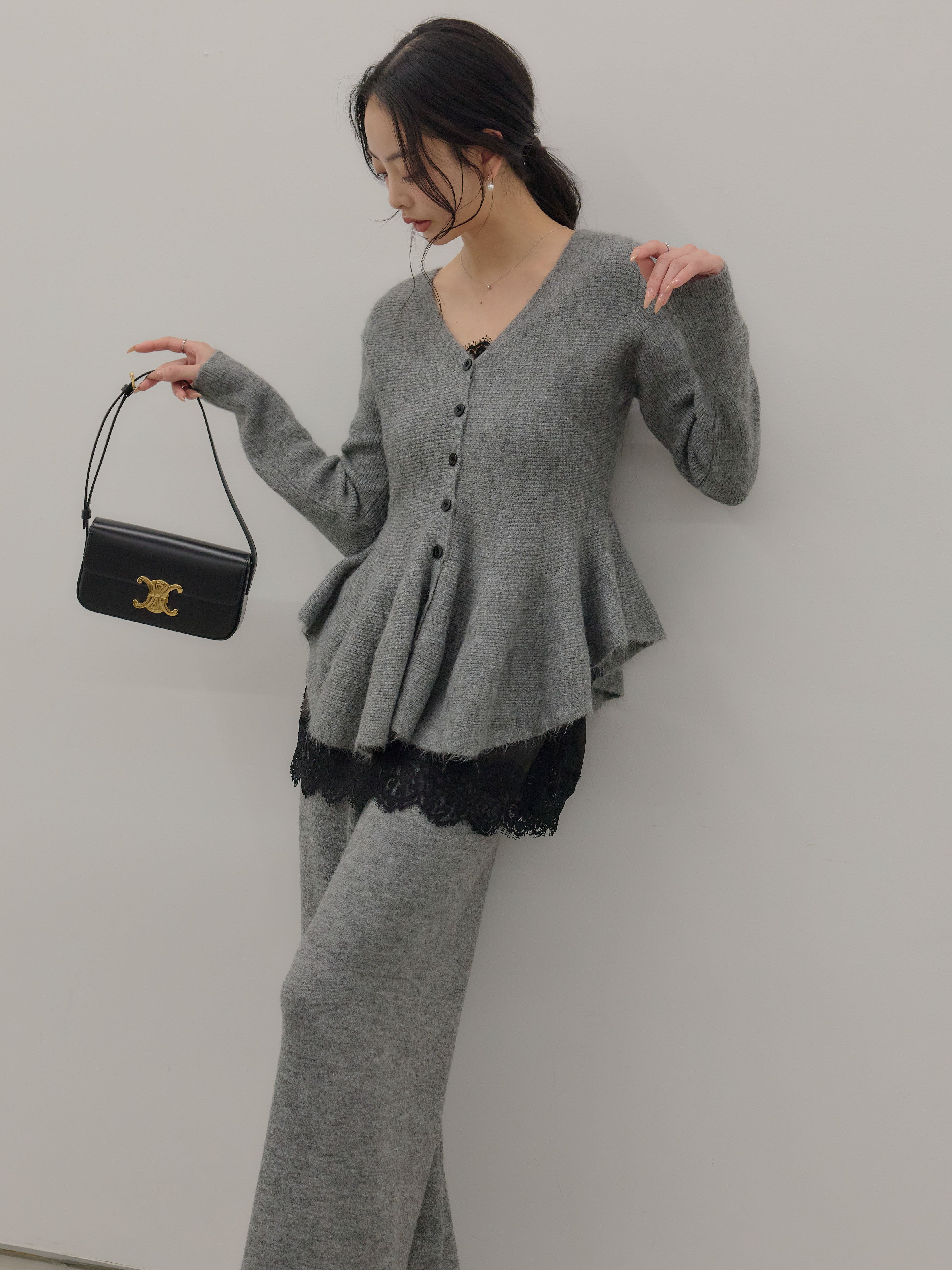 SET】ペプラムニットトップス&パンツSET UP+レースサテンキャミソール