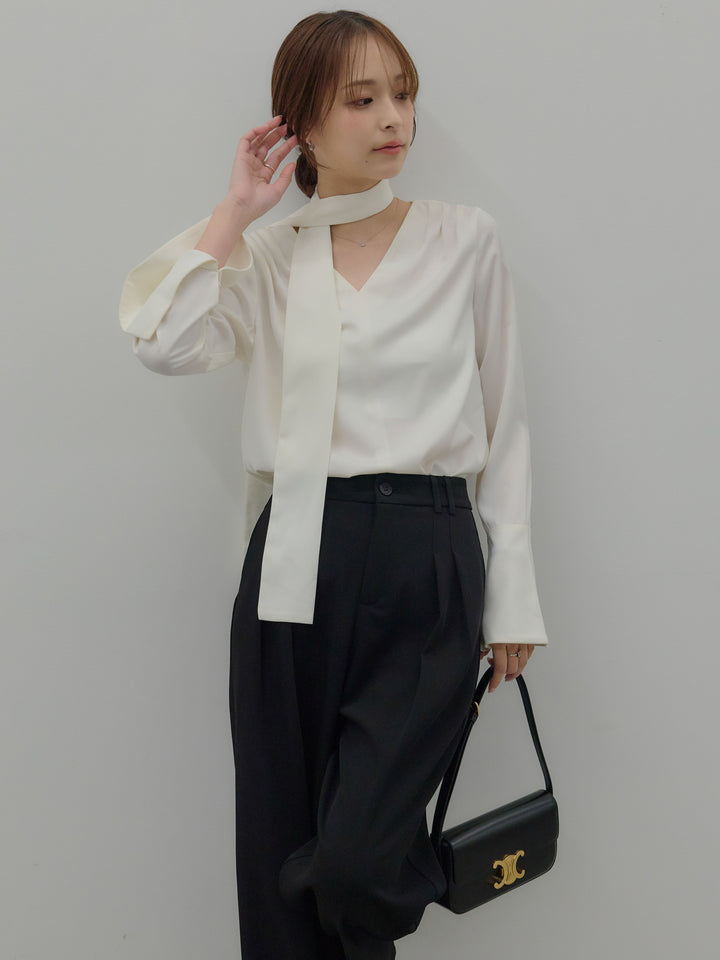 【SET】【Essential】2wayタイ付きベルスリーブサテンブラウス+ハイウエストセンタープレスワイドパンツ(2set)