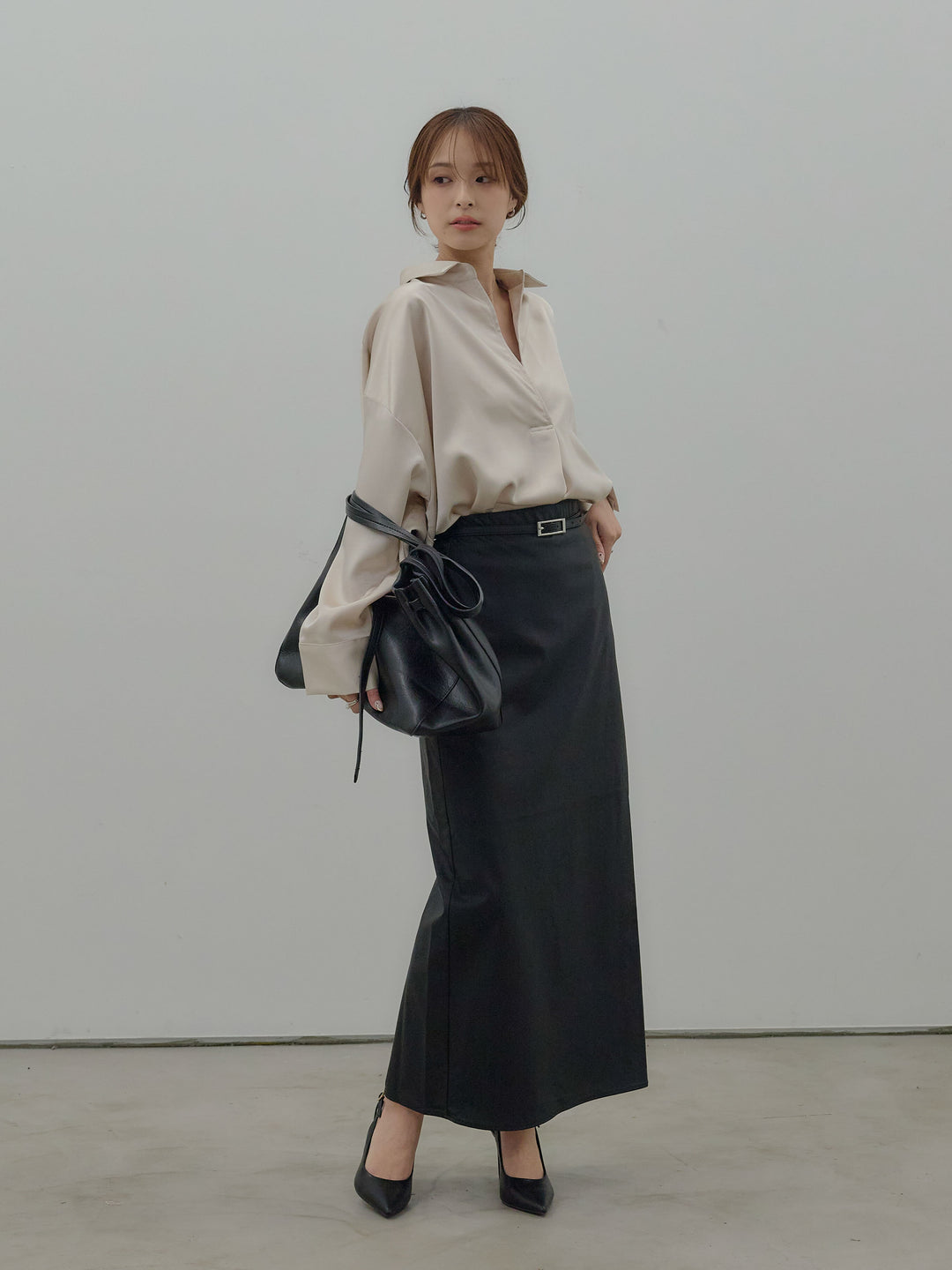 フェイクレザーナロースカート