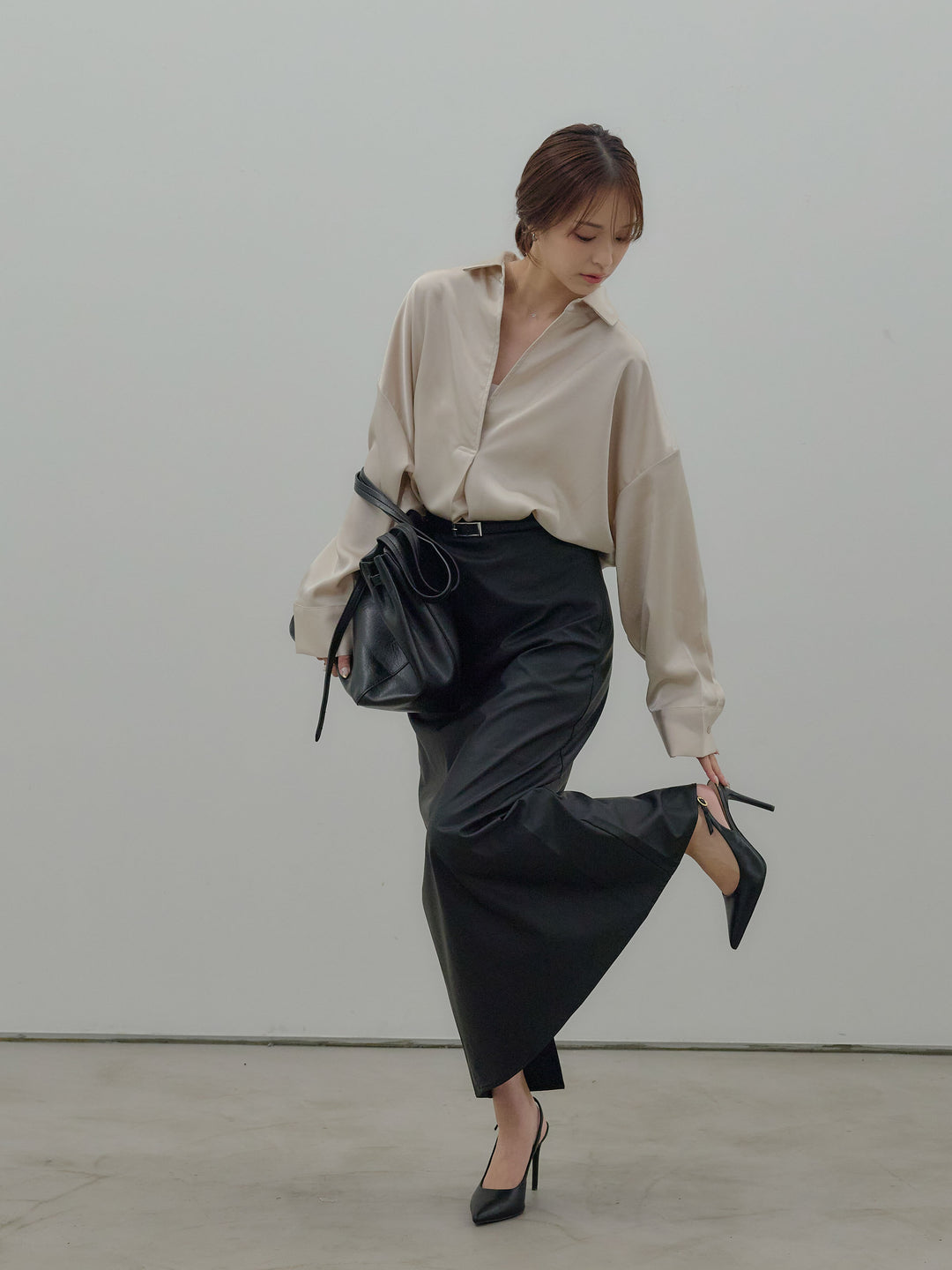 フェイクレザーナロースカート